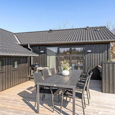 Awesome In Henne With Kitchen Hébergement de vacances *
